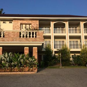 Nina Hotel